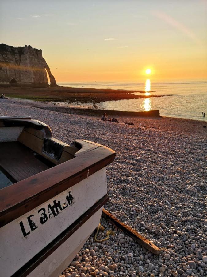 Les 4 seasons, agréable gîte avec terrasse et jardin La Croix Bigot Exterior foto